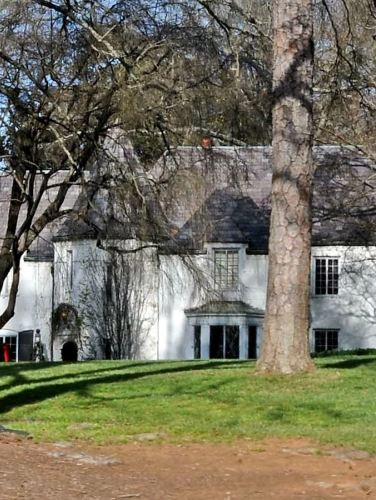 A historic property in Plaza-Midwood