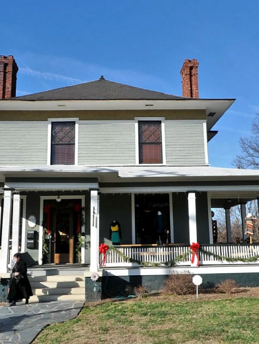 A historic property in Plaza-Midwood