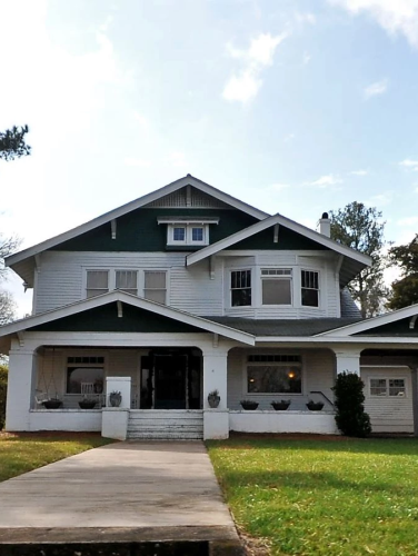 Exterior shot of the historic Oakley House in Pineville, NC