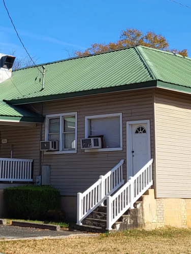 Exterior view of the one story Smilleville Rosenwald School