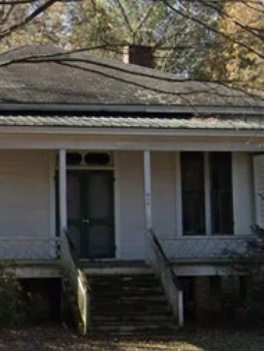 Exterior view of the McLaughlin-Bost House