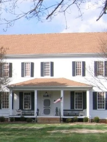 Exterior view of Oak Lawn