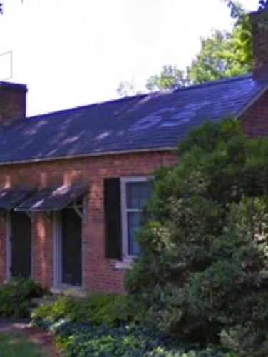 Exterior view of the Oak Row House